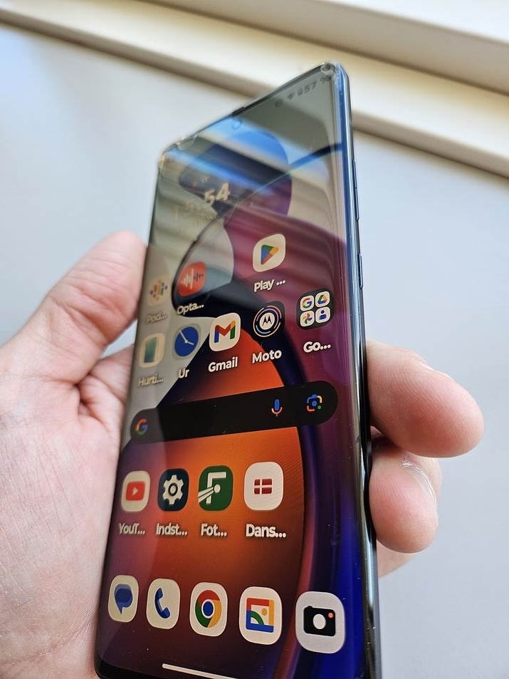 Motorola Edge 30 Fusion Design med runde kanter