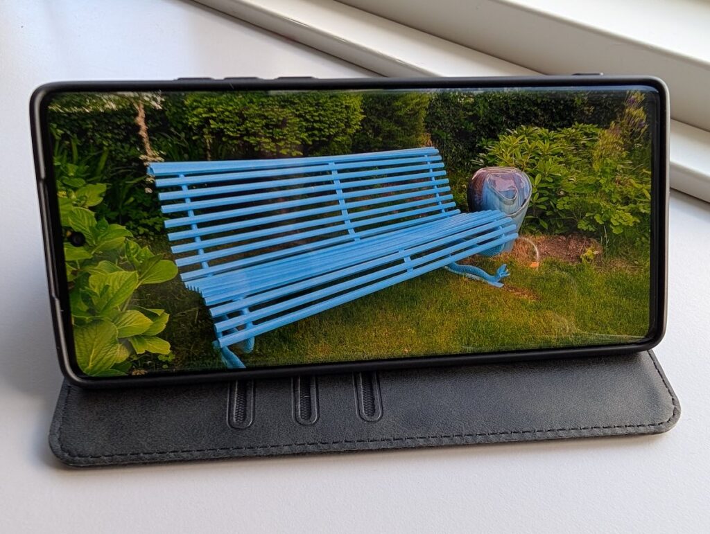 Motorola Edge 30 Ultra skærmen