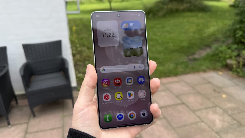 S25 Edge skærm