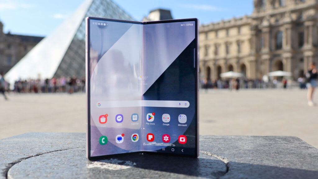 Samsung Galaxy Z Fold7 i Paris