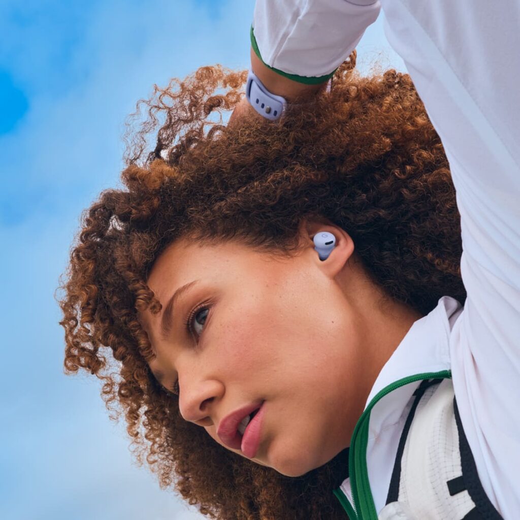 Google Pixel Buds 2a i øre