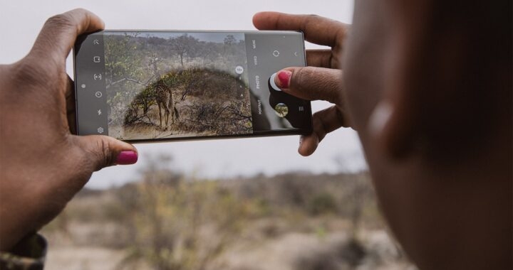 Vi drukner i billeder, men glemmer minderne: Nu vil Samsung (endelig) fikse det