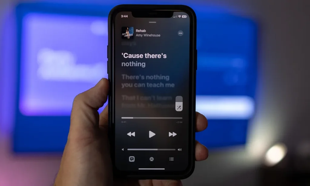 Apple Music husker nu sangtekster - selv når du er offline. Foto: Digital Trends