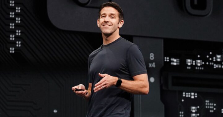 Hvem er John Ternus? Mød Apples nye CEO