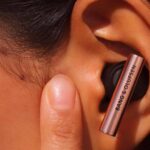 B&O lancerer Beo Grace i Honey Tone-farve