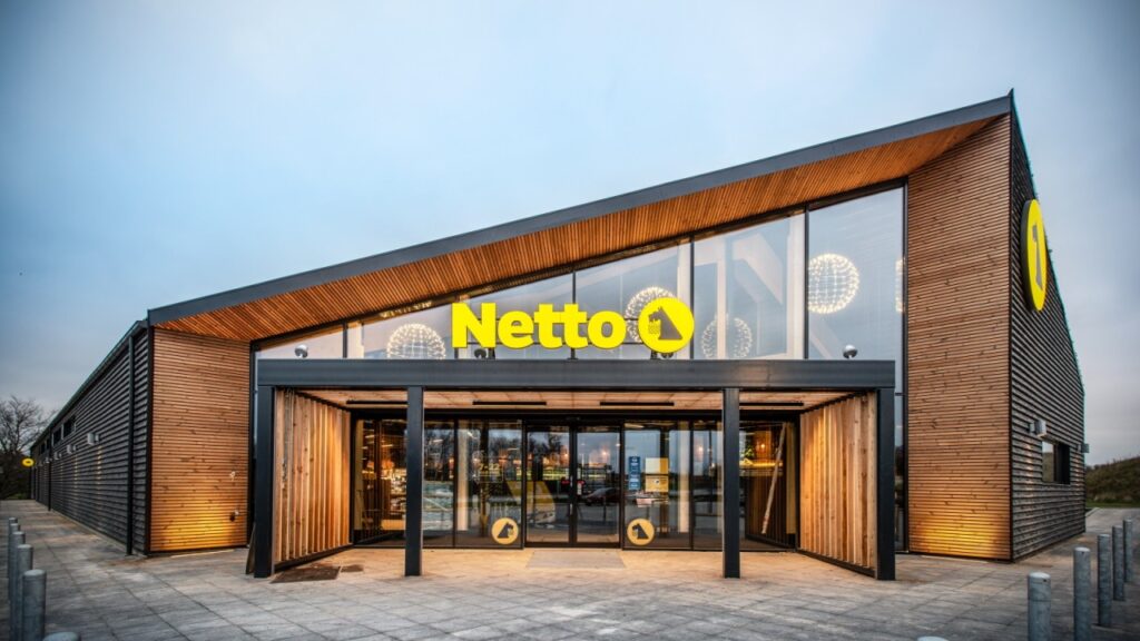 Netto er én af de mange kæder, som nu tager i mod offline betalinger fra Apple Pay og Google Pay. Foto: Netto
