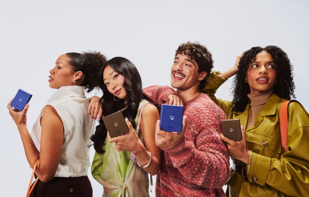 Razr 70 family header