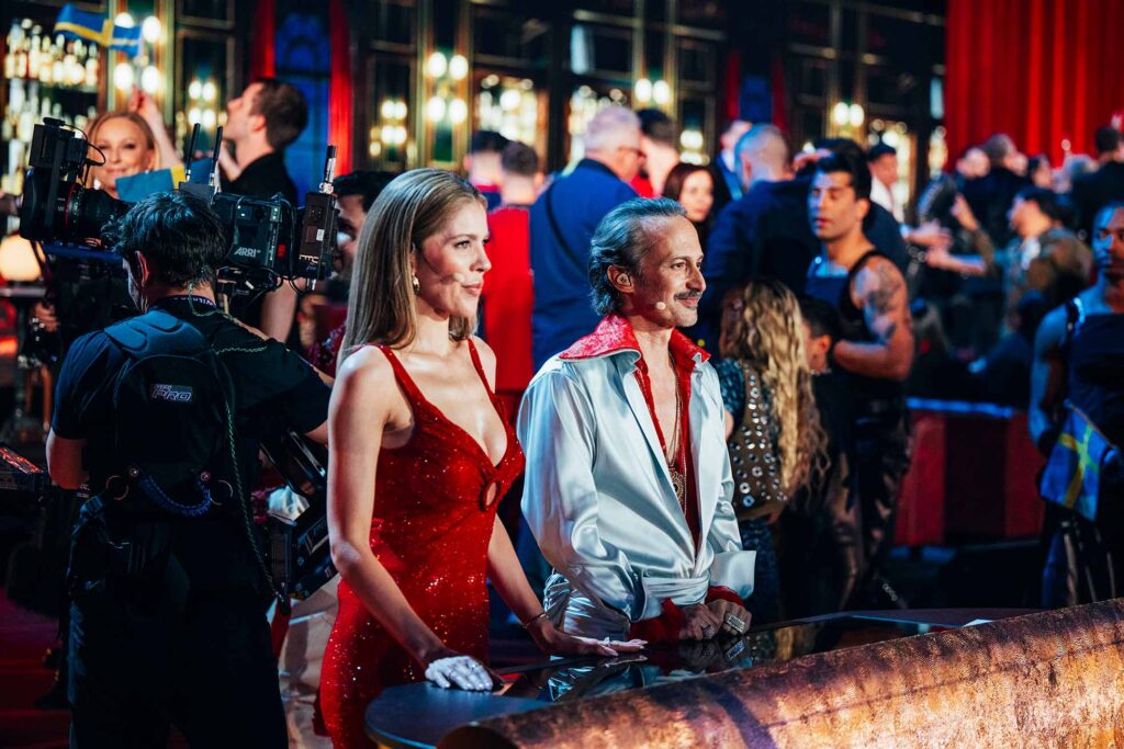 Årets værtspar til Eurovision 2026. Foto: Sarah Louise Bennett / EBU