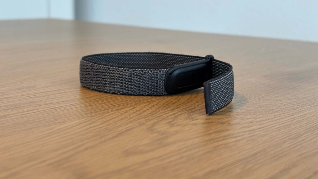 Fitbit Air med en sort rem fra Google. Foto: Techsen.dk