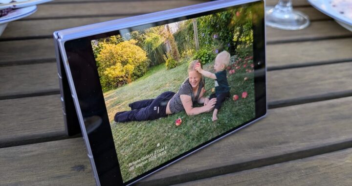 Samsung Z Fold 8 test: Kend den på knækket!