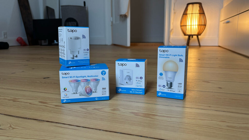 Hvad vi har haft til test fra TP Link Tapo. Foto: Techsen.dk