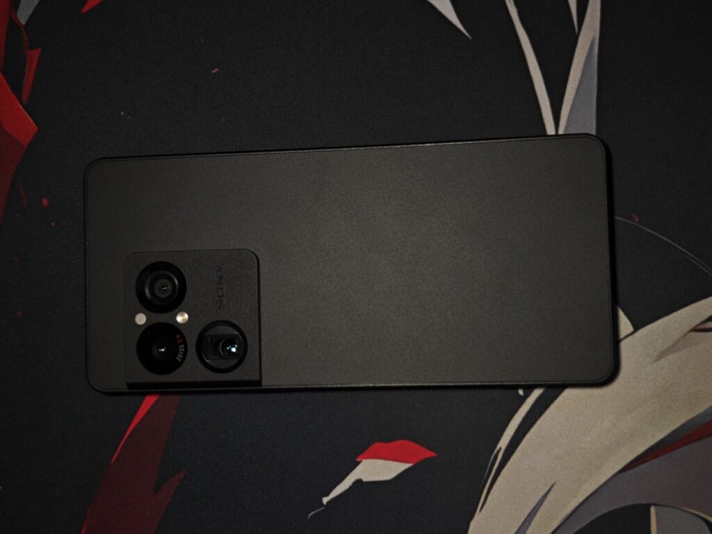 ony-Xperia-1-VIII-Forside